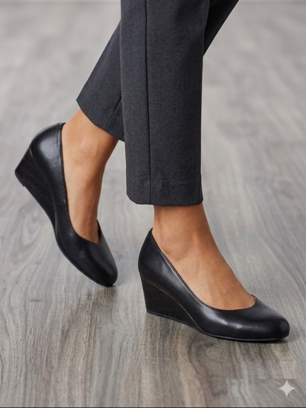 Vionic Black Leather Wedge Pumps